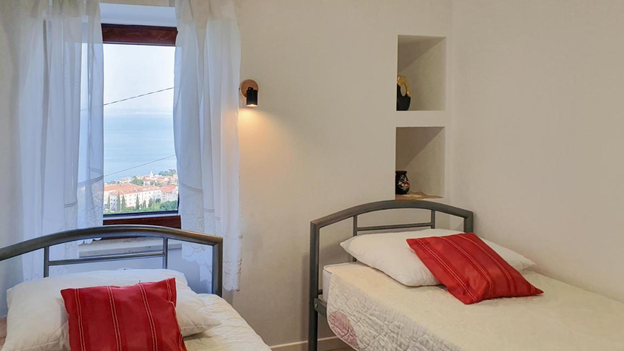 Apartment Bugenvilija Lovran Eksteriør billede