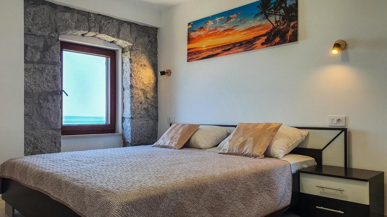 Apartment Bugenvilija Lovran Eksteriør billede