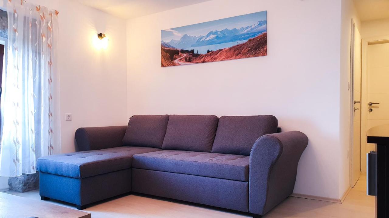 Apartment Bugenvilija Lovran Eksteriør billede